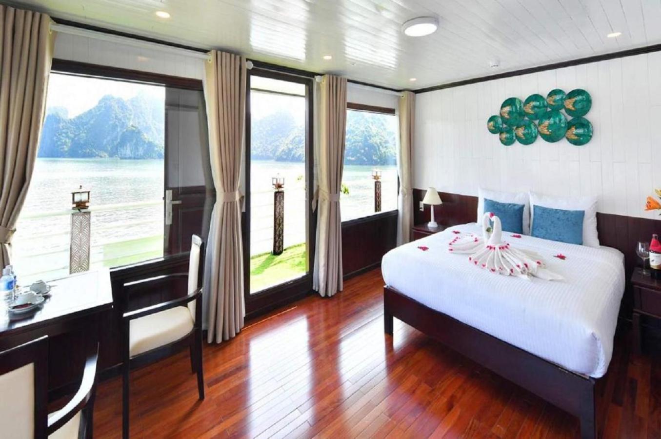 Halong Sapphire Cruises Hotel Ha Long Exterior foto
