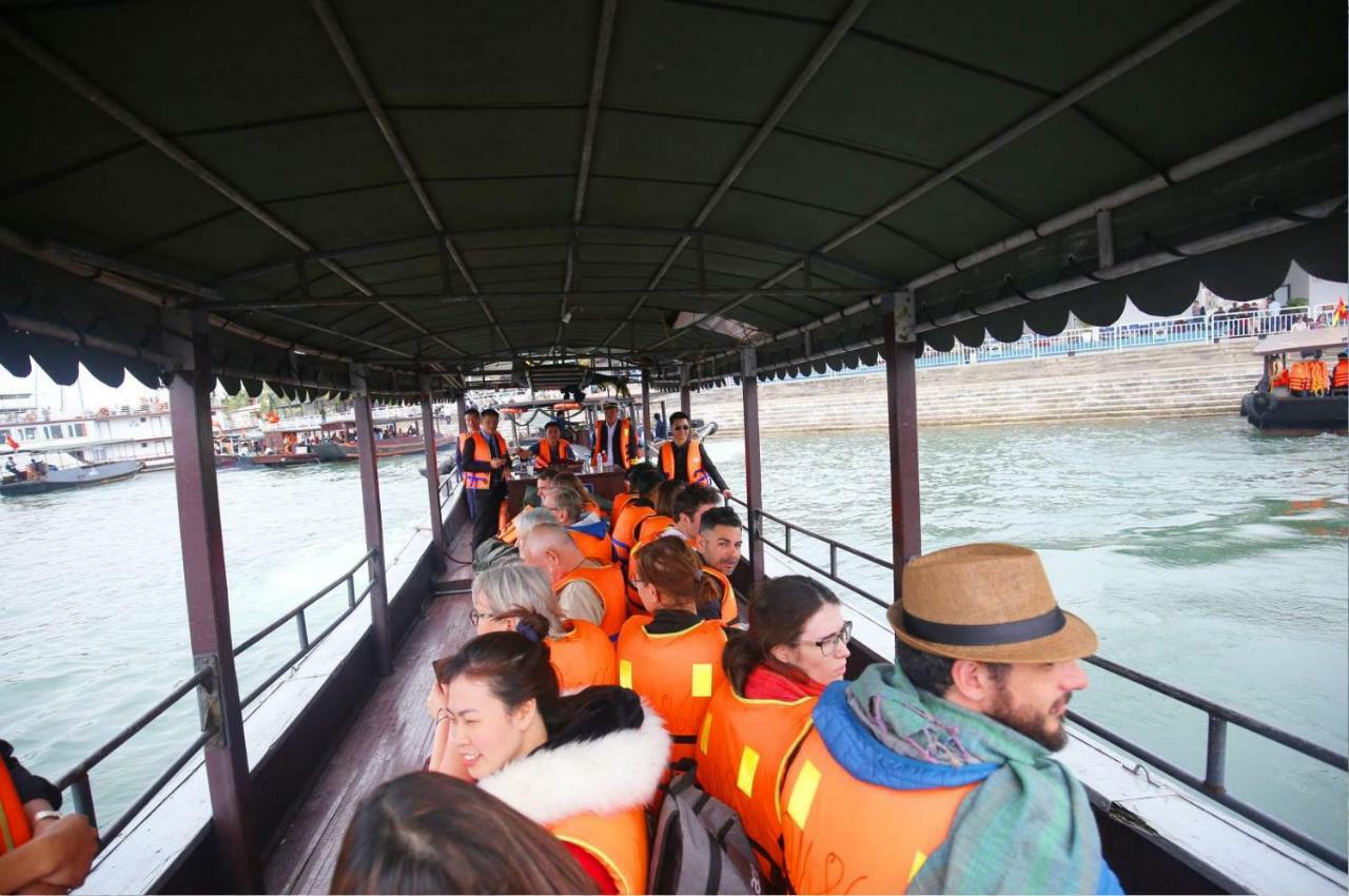 Halong Sapphire Cruises Hotel Ha Long Exterior foto